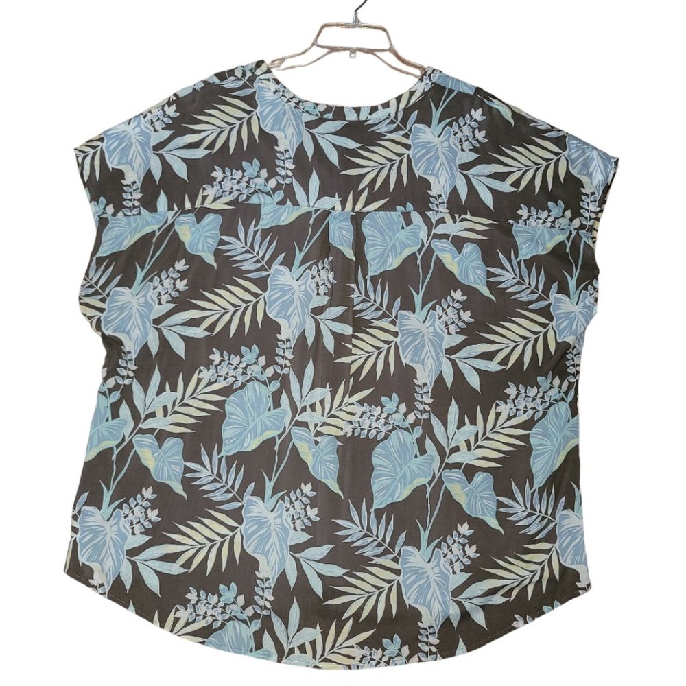 Torrid Challis Button-Front Dolman Sleeve Top - Picture 5 of 9